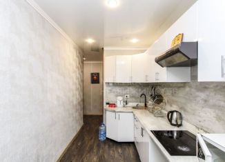 Продается 4-ком. квартира, 84.6 м2, Тюмень, улица Шишкова, 84