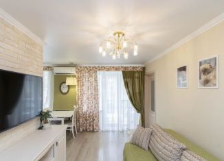 Продается 2-комнатная квартира, 42.5 м2, Тюмень, улица Республики, 88