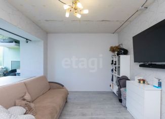 Продаю двухкомнатную квартиру, 48 м2, Тюмень, улица Ивана Крылова, 19