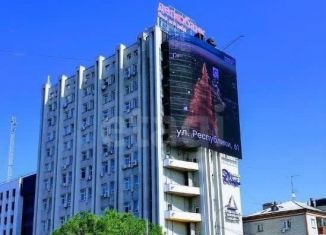 Продаю помещение свободного назначения, 18 м2, Тюмень, улица Республики, 61