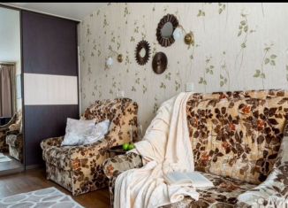 Сдаю 2-ком. квартиру, 49 м2, Санкт-Петербург, Варшавская улица