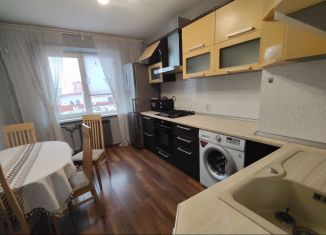 Аренда 3-ком. квартиры, 65 м2, Ростов-на-Дону, улица Малиновского, 72/2