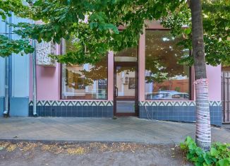 Продам торговую площадь, 60.3 м2, Краснодар, Красноармейская улица, 63