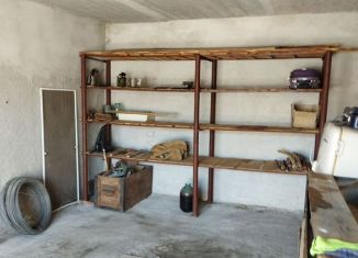Сдаю гараж, 30 м2, Крым