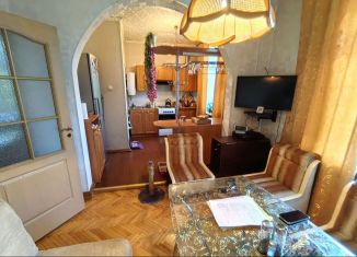 Продаю 2-ком. квартиру, 49.5 м2, Санкт-Петербург, Синявинская улица, 13к2