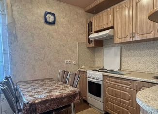 Сдам в аренду 2-комнатную квартиру, 50 м2, Липецк, улица А.Г. Стаханова, 7