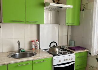 Сдается в аренду комната, 32 м2, Майкоп, улица Ленина, 92