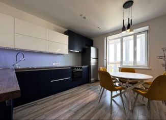 Сдаю трехкомнатную квартиру, 95 м2, Пенза, Ключевая улица, 99