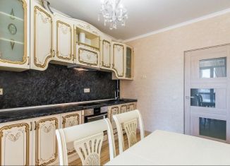 Продается 2-ком. квартира, 64 м2, Краснодар, Красная улица, 176/5, микрорайон Центральный