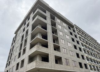 Продаю 1-комнатную квартиру, 42 м2, Нальчик, улица Мовсисяна, 8