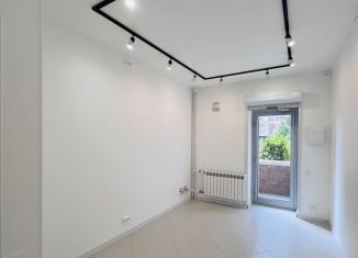 Помещение свободного назначения на продажу, 14.1 м2, Санкт-Петербург, метро Ладожская, улица Латышских Стрелков, 15к2