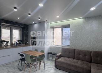 Продаю дом, 190 м2, Волгоград, улица Неждановой, 10А/44