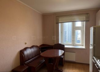 Сдаю в аренду однокомнатную квартиру, 35 м2, Татарстан, улица Коммунаров, 1/6