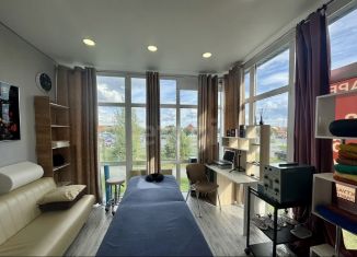 Продам помещение свободного назначения, 88 м2, Тюмень, улица Александра Протозанова, 16