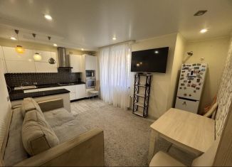 Продаю 2-ком. квартиру, 72.8 м2, Татарстан, 2-я Старо-Аракчинская улица, 41Д