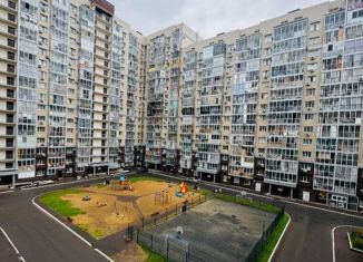 Сдается двухкомнатная квартира, 70 м2, Татарстан, улица Профессора Камая, 8