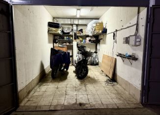 Аренда машиноместа, 18 м2, Екатеринбург, улица Молотобойцев, 12А