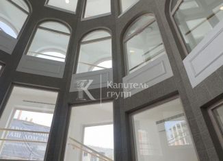 Продаю 4-ком. квартиру, 127.7 м2, Тюмень, улица Щербакова, 2к2