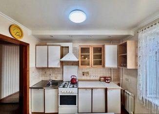 Продается 2-ком. квартира, 50.9 м2, Тверская область, улица Горького, 3А