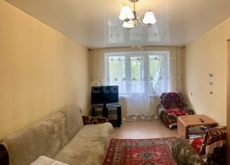 Трехкомнатная квартира на продажу, 61.8 м2, Златоуст, 3-й микрорайон проспекта имени Ю.А. Гагарина, 25