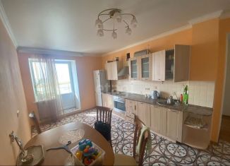 Сдаю 2-комнатную квартиру, 72 м2, Тюмень, Ямская улица, 88