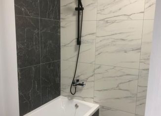 Сдаю в аренду 1-ком. квартиру, 35 м2, Республика Башкортостан, улица Даяна Мурзина, 5