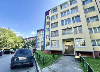 Продажа 2-комнатной квартиры, 49.7 м2, Камчатский край, улица Ларина, 3