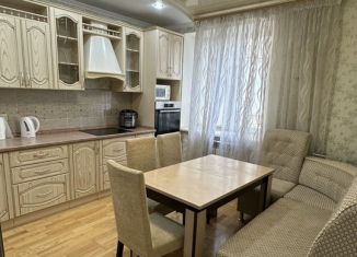 3-ком. квартира в аренду, 107 м2, Татарстан, улица Зур Урам, 1К