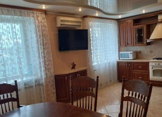 Трехкомнатная квартира на продажу, 113.2 м2, Рязань, Комбайновая улица, 24