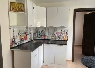 Сдаю в аренду трехкомнатную квартиру, 52 м2, Томская область, улица Радиоцентр Посёлок, 2