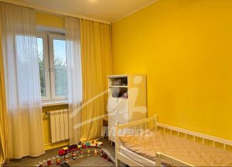 Продам 3-ком. квартиру, 47 м2, Подольск, Сосновая улица, 8