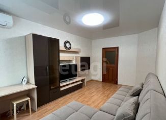 Сдаю 1-ком. квартиру, 40 м2, Татарстан, улица Сибгата Хакима, 33