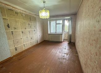 Трехкомнатная квартира на продажу, 57.9 м2, Глазов, Интернациональная улица, 4