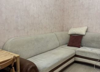 Сдам в аренду комнату, 15 м2, Санкт-Петербург, 18-я линия Васильевского острова, 23, Василеостровский район