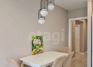 Продаю двухкомнатную квартиру, 55 м2, Тюмень, Заполярная улица, 11