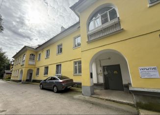 Продается трехкомнатная квартира, 81 м2, Тула, Оружейная улица, 9А