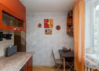 Продаю трехкомнатную квартиру, 64 м2, Тюмень, Одесская улица, 24А