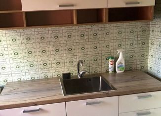 Сдача в аренду 2-ком. квартиры, 44.6 м2, Саратов, улица имени А.И. Хользунова, 10/12