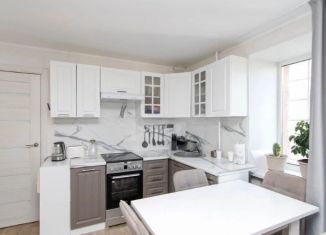 Продам 2-комнатную квартиру, 50 м2, Тюмень, улица Пермякова, 52