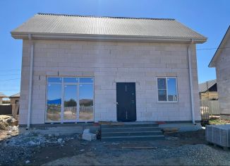 Продам дом, 120 м2, Астраханская область, Любимая улица, 4