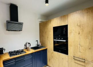 Сдается в аренду 1-комнатная квартира, 38 м2, Калининград, Третьяковская улица, 5А