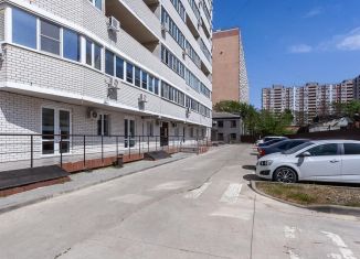 Продам двухкомнатную квартиру, 65 м2, Краснодар, Фабричная улица, 4, микрорайон Центральный