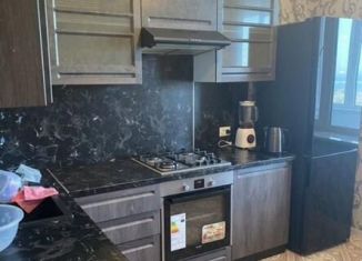 Сдам 1-комнатную квартиру, 50 м2, Махачкала, улица Мирзабекова, 66