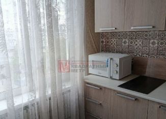 Аренда двухкомнатной квартиры, 46 м2, Старый Оскол, микрорайон Жукова, 2