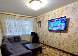 Продаю 2-комнатную квартиру, 45 м2, Тюмень, улица Карла Маркса, 106