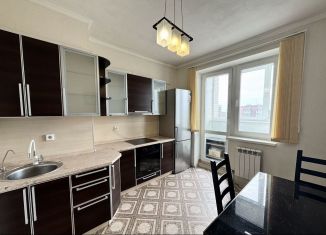 Сдаю в аренду двухкомнатную квартиру, 65 м2, Ростов-на-Дону, проспект Михаила Нагибина, 14Г