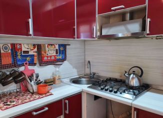 Сдается в аренду однокомнатная квартира, 34 м2, Череповец, улица Бардина, 13