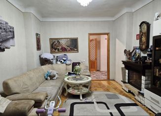 Продается трехкомнатная квартира, 107.2 м2, Республика Башкортостан, Первомайская улица, 1