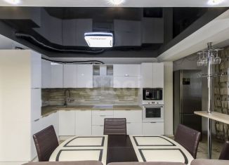 Продам 2-ком. квартиру, 92.4 м2, Тюмень, Заречный проезд, 37