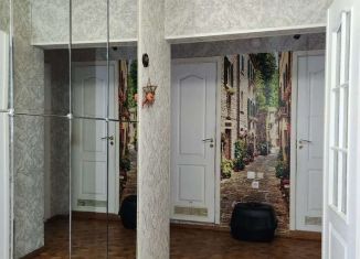 Сдается в аренду 3-комнатная квартира, 64 м2, Ростов-на-Дону, улица Добровольского, 18